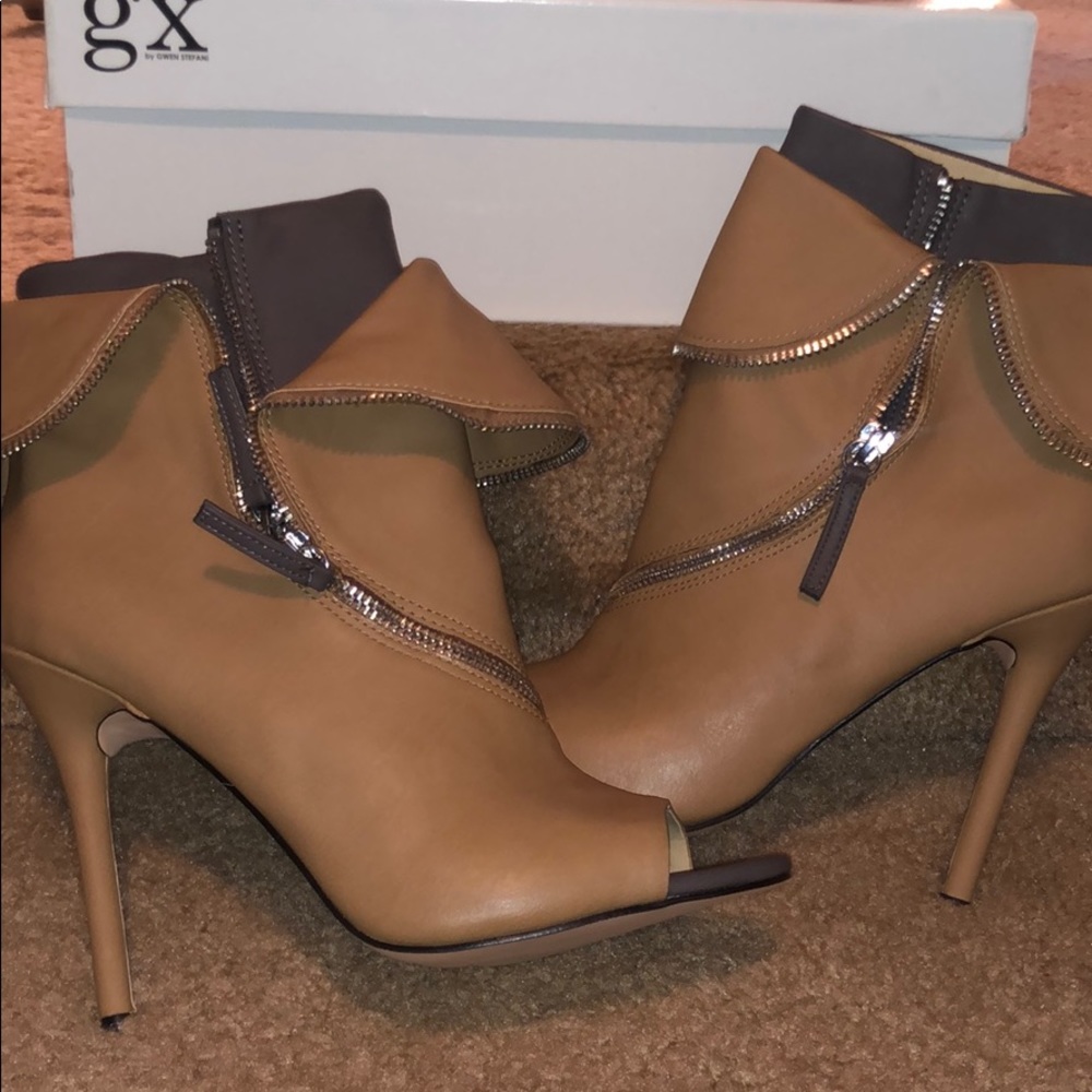 GX Gwen Stefani Mai Style Peep Toe Boot